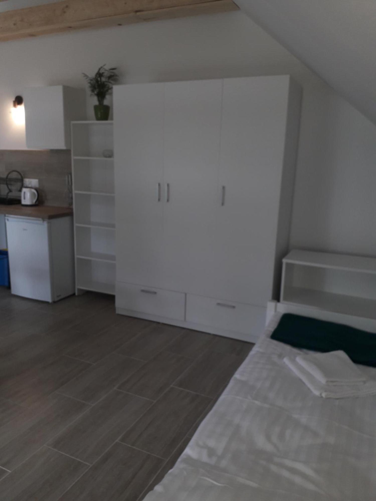 Paprotowka Apartament Wiosenny Paprotno Экстерьер фото